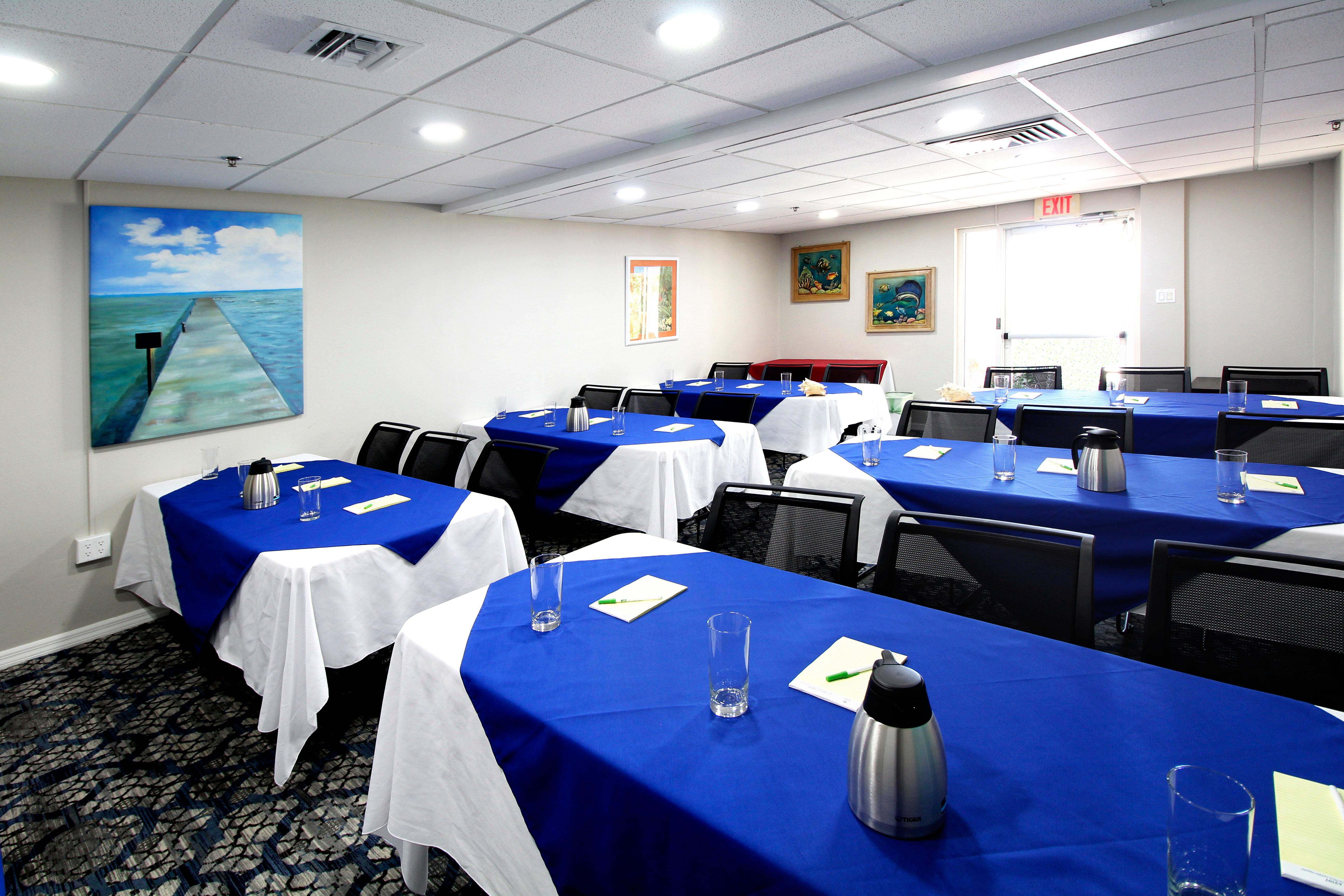 Holiday Inn Resort Grand Cayman By Ihg (Adults Only) West Bay Exterior photo