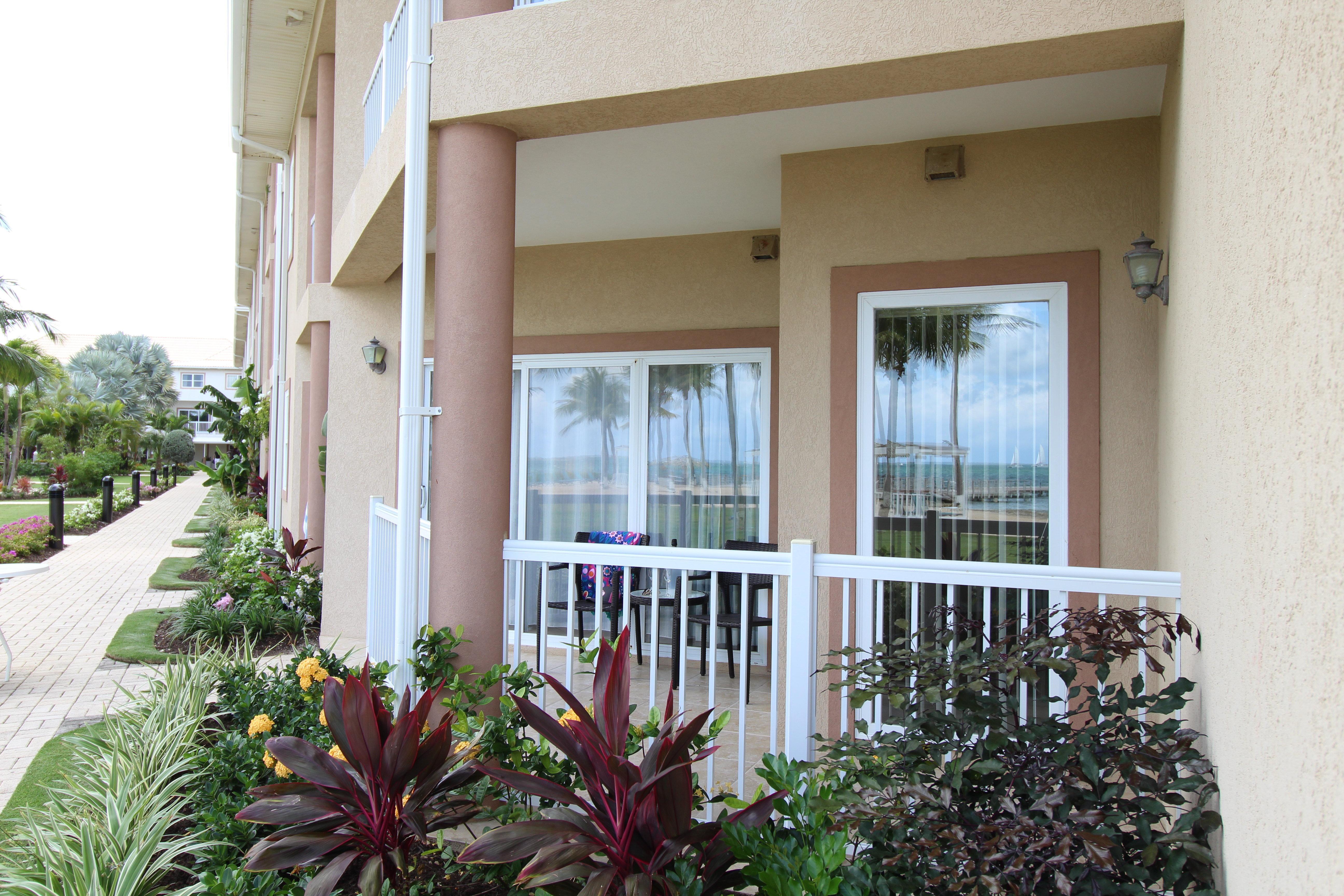 Holiday Inn Resort Grand Cayman By Ihg (Adults Only) West Bay Exterior photo