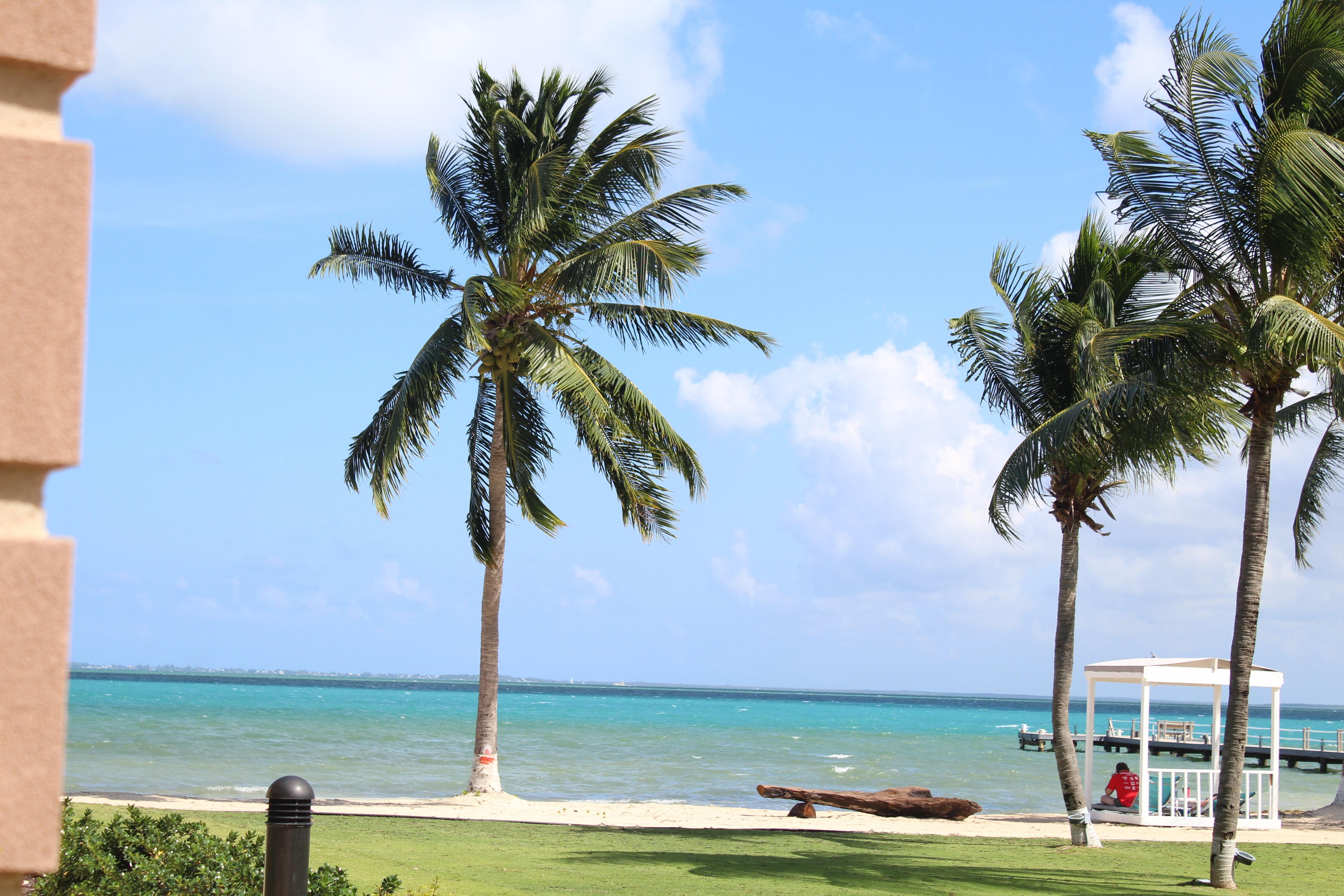 Holiday Inn Resort Grand Cayman By Ihg (Adults Only) West Bay Exterior photo