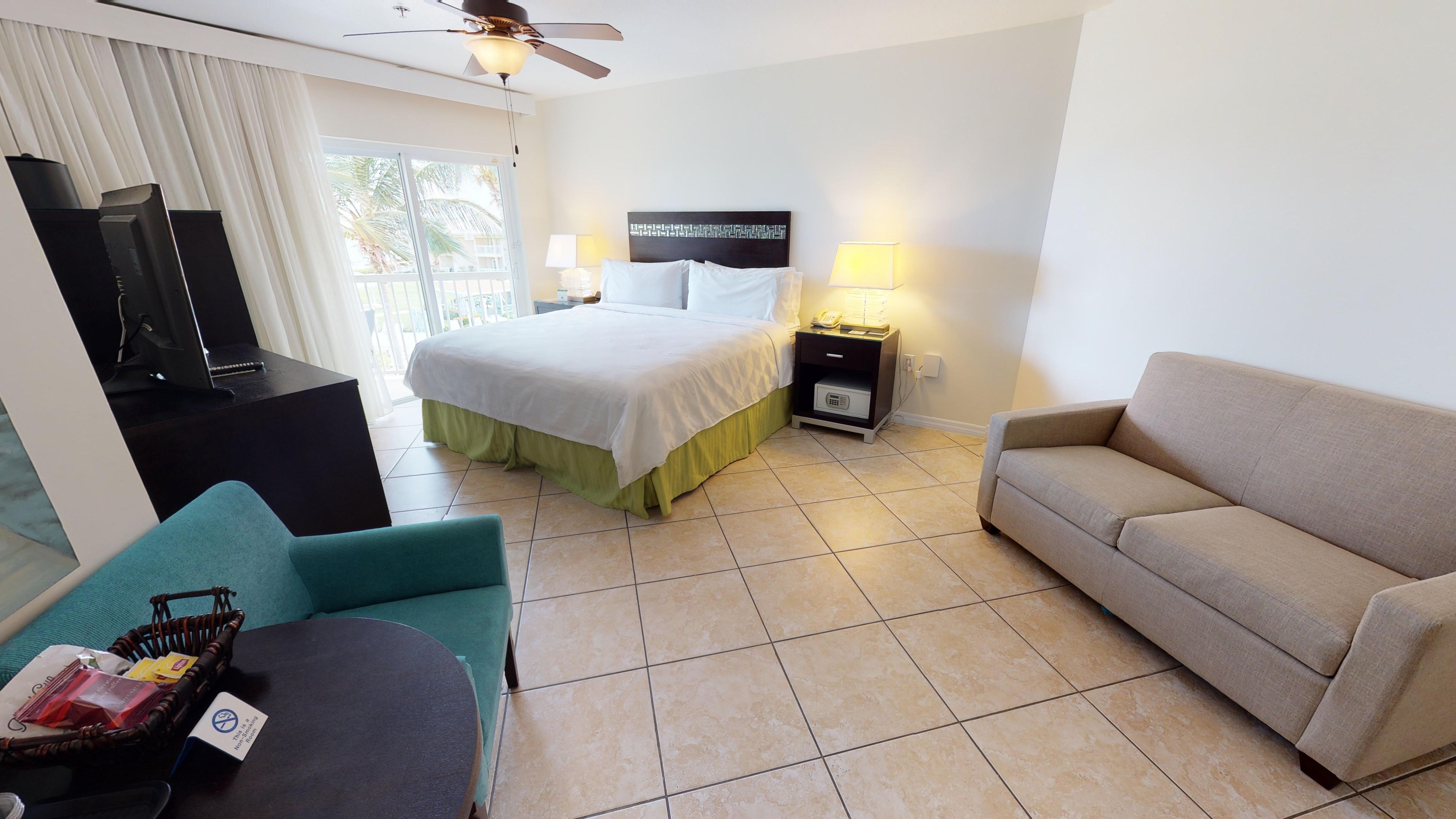 Holiday Inn Resort Grand Cayman By Ihg (Adults Only) West Bay Exterior photo