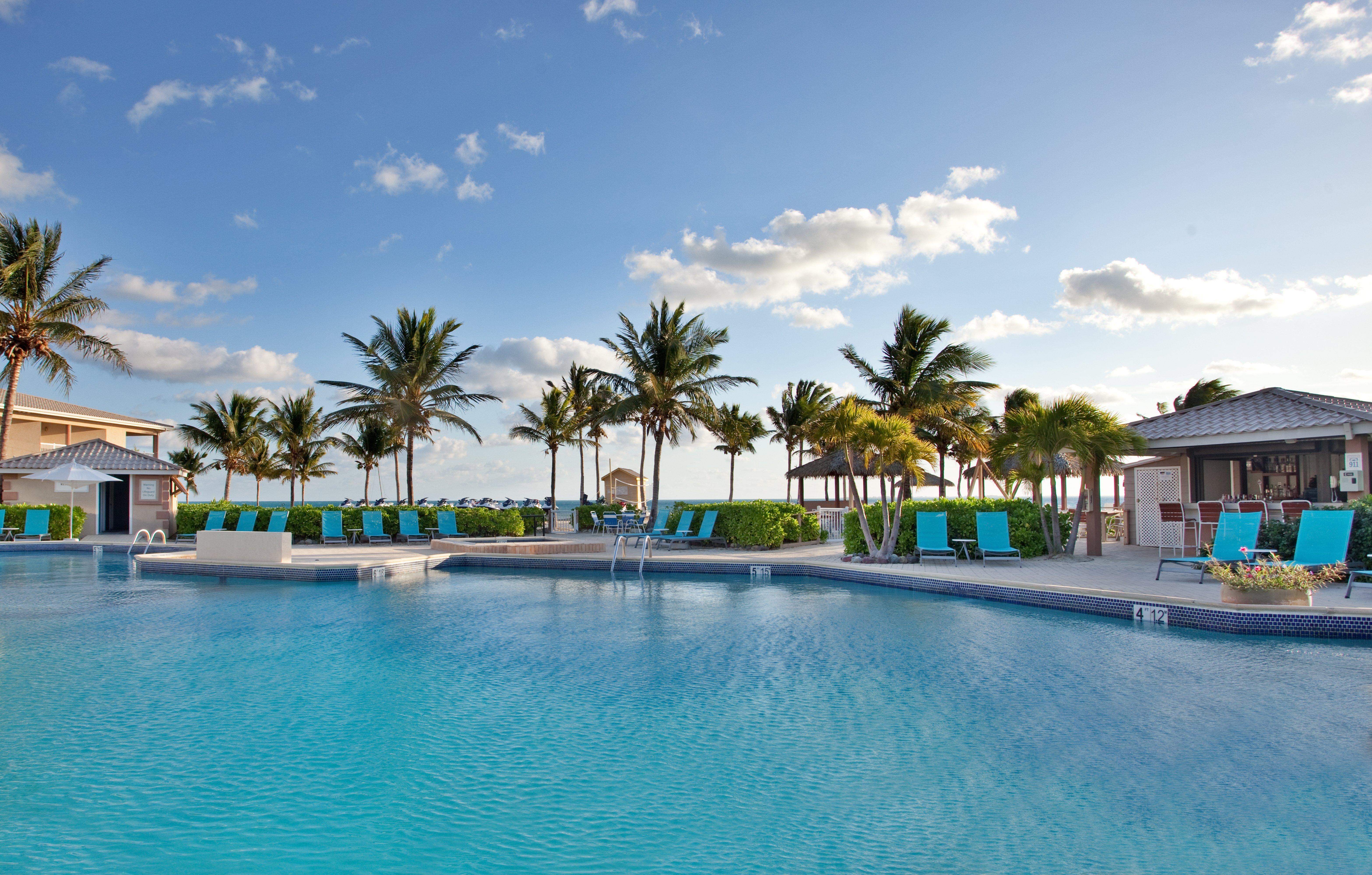 Holiday Inn Resort Grand Cayman By Ihg (Adults Only) West Bay Exterior photo