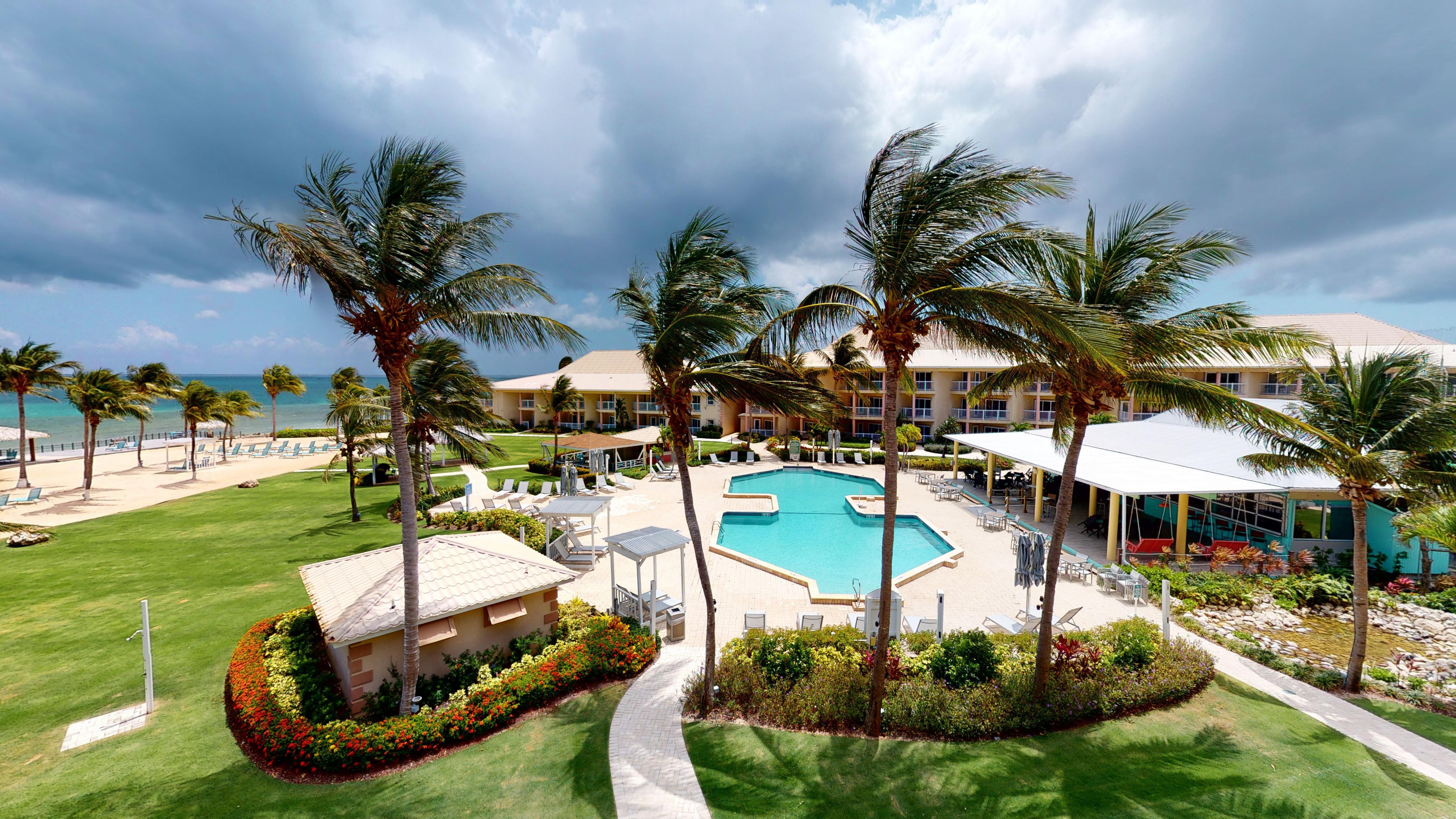 Holiday Inn Resort Grand Cayman By Ihg (Adults Only) West Bay Exterior photo